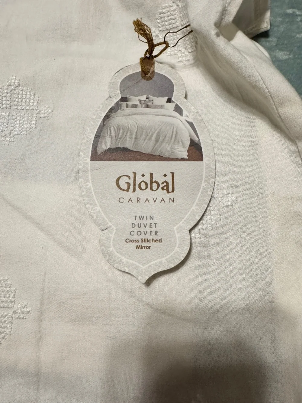 NWT Global Caravan White cross stitch mirrored twin duvet cover